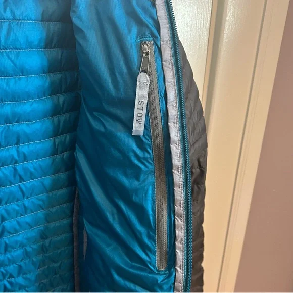 L.L. Bean Ultralight 850 Down Sweater Hooded Jacket - Sz XS - Picture 8 of 14